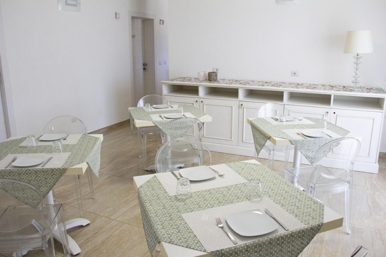 B&B Imperial Exclusive Rooms & Breakfast Porto Cesareo Exteriör bild