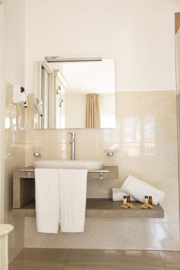 B&B Imperial Exclusive Rooms & Breakfast Porto Cesareo Exteriör bild