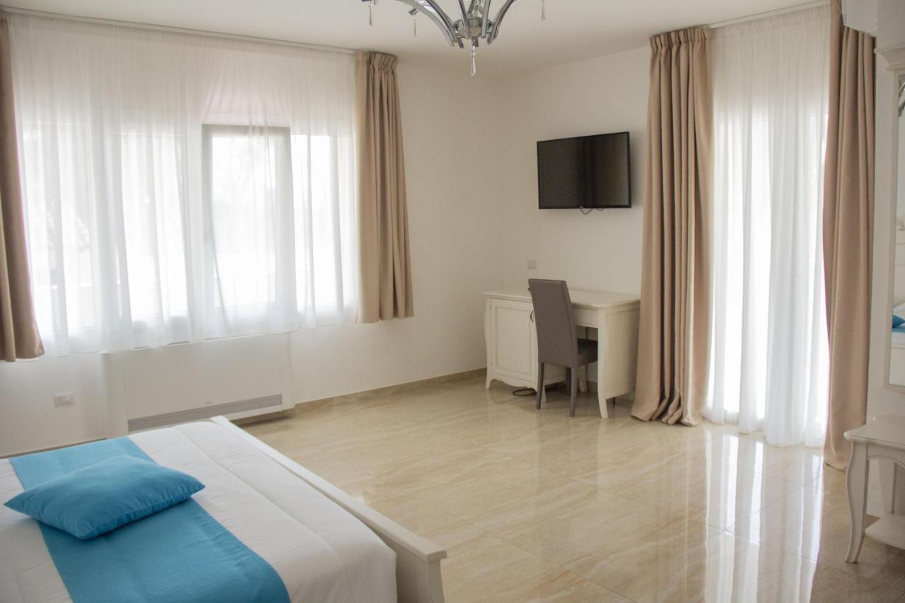 B&B Imperial Exclusive Rooms & Breakfast Porto Cesareo Exteriör bild