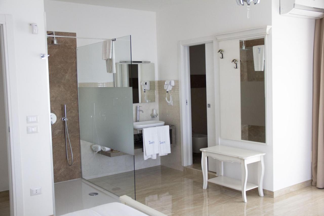 B&B Imperial Exclusive Rooms & Breakfast Porto Cesareo Exteriör bild