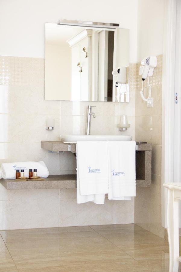 B&B Imperial Exclusive Rooms & Breakfast Porto Cesareo Exteriör bild