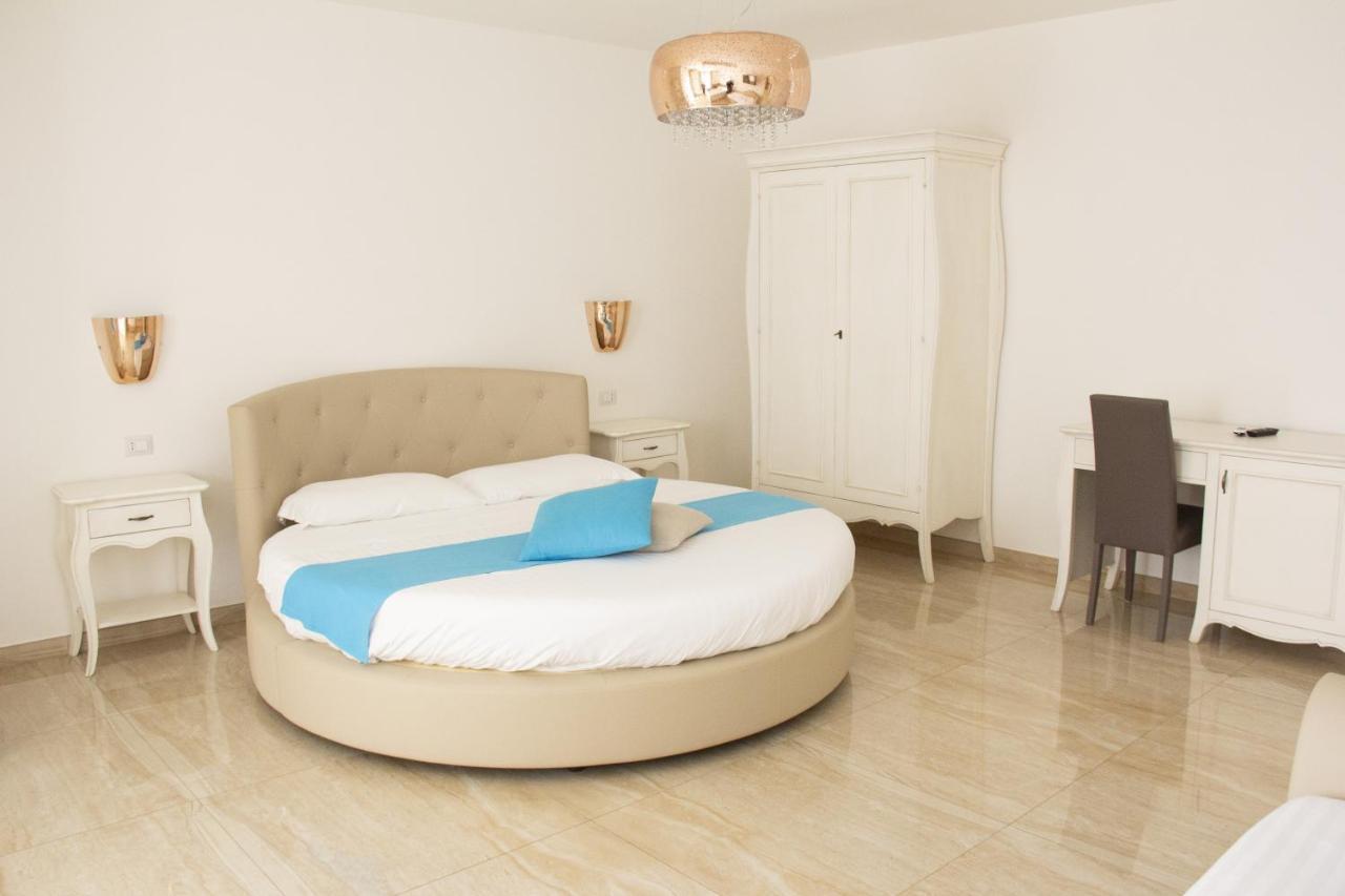 B&B Imperial Exclusive Rooms & Breakfast Porto Cesareo Exteriör bild