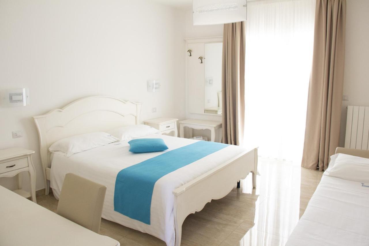 B&B Imperial Exclusive Rooms & Breakfast Porto Cesareo Exteriör bild