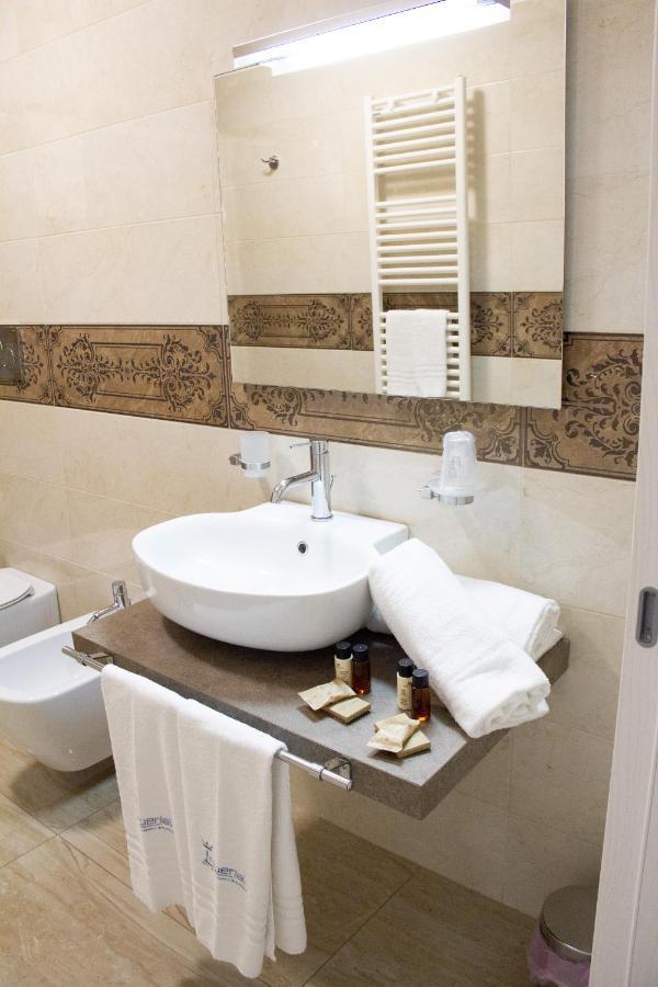 B&B Imperial Exclusive Rooms & Breakfast Porto Cesareo Exteriör bild