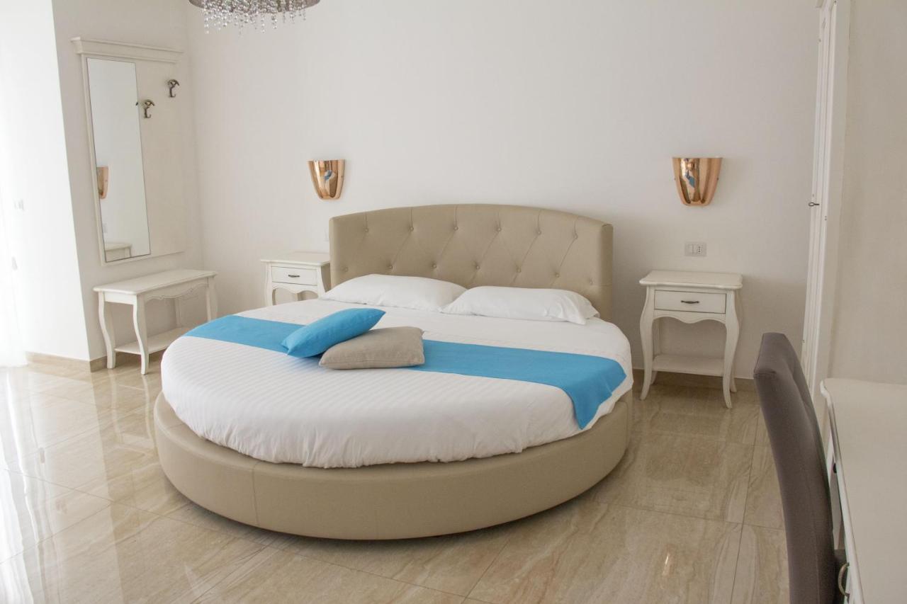 B&B Imperial Exclusive Rooms & Breakfast Porto Cesareo Exteriör bild
