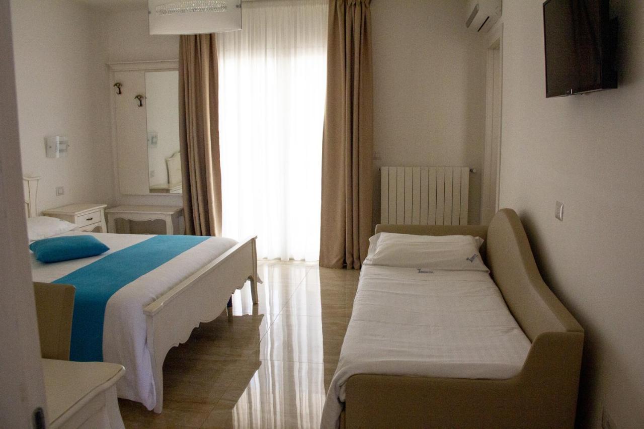 B&B Imperial Exclusive Rooms & Breakfast Porto Cesareo Exteriör bild