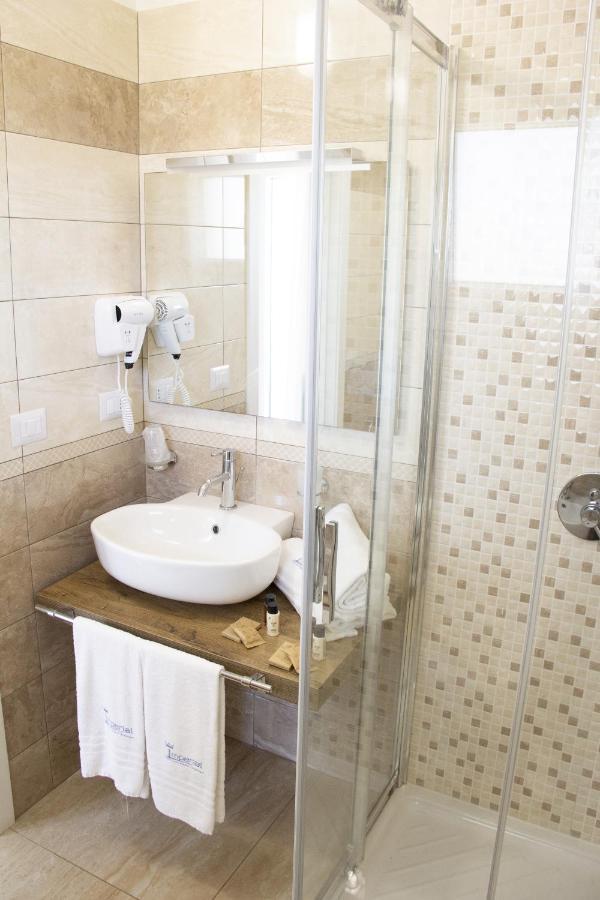 B&B Imperial Exclusive Rooms & Breakfast Porto Cesareo Exteriör bild