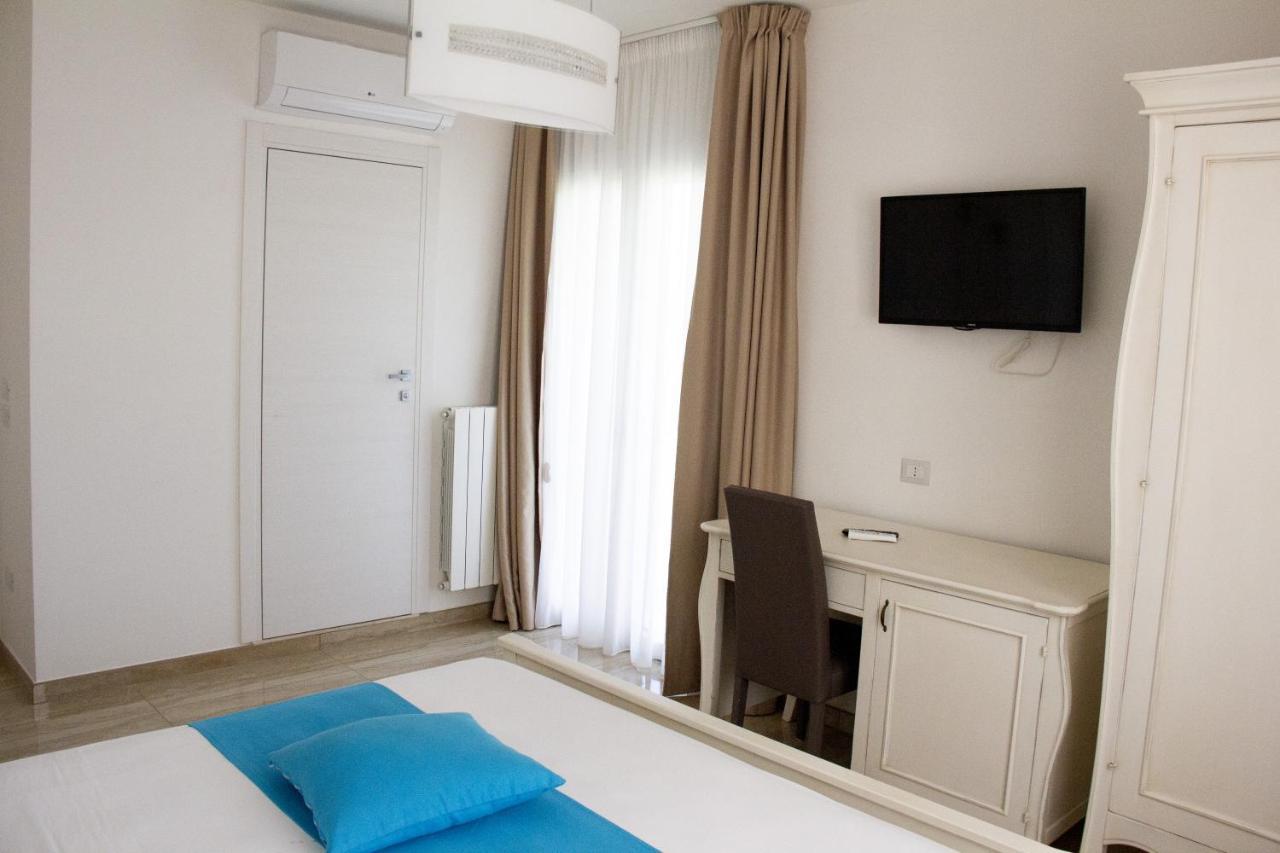 B&B Imperial Exclusive Rooms & Breakfast Porto Cesareo Exteriör bild