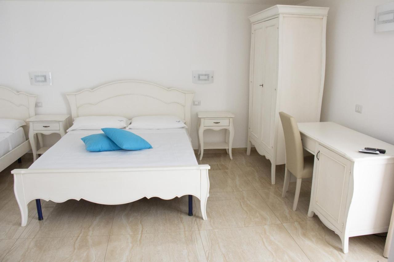 B&B Imperial Exclusive Rooms & Breakfast Porto Cesareo Exteriör bild