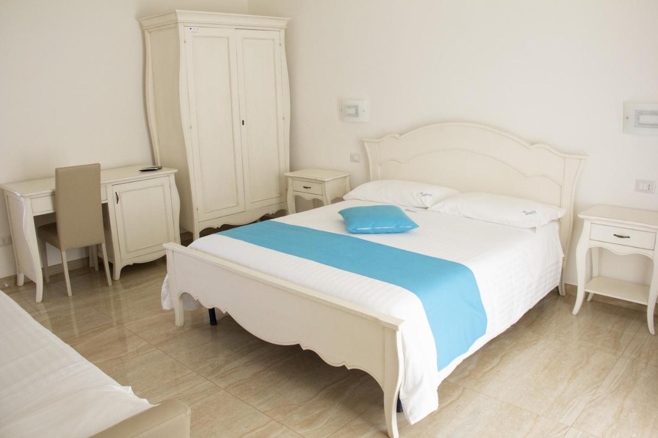 B&B Imperial Exclusive Rooms & Breakfast Porto Cesareo Exteriör bild