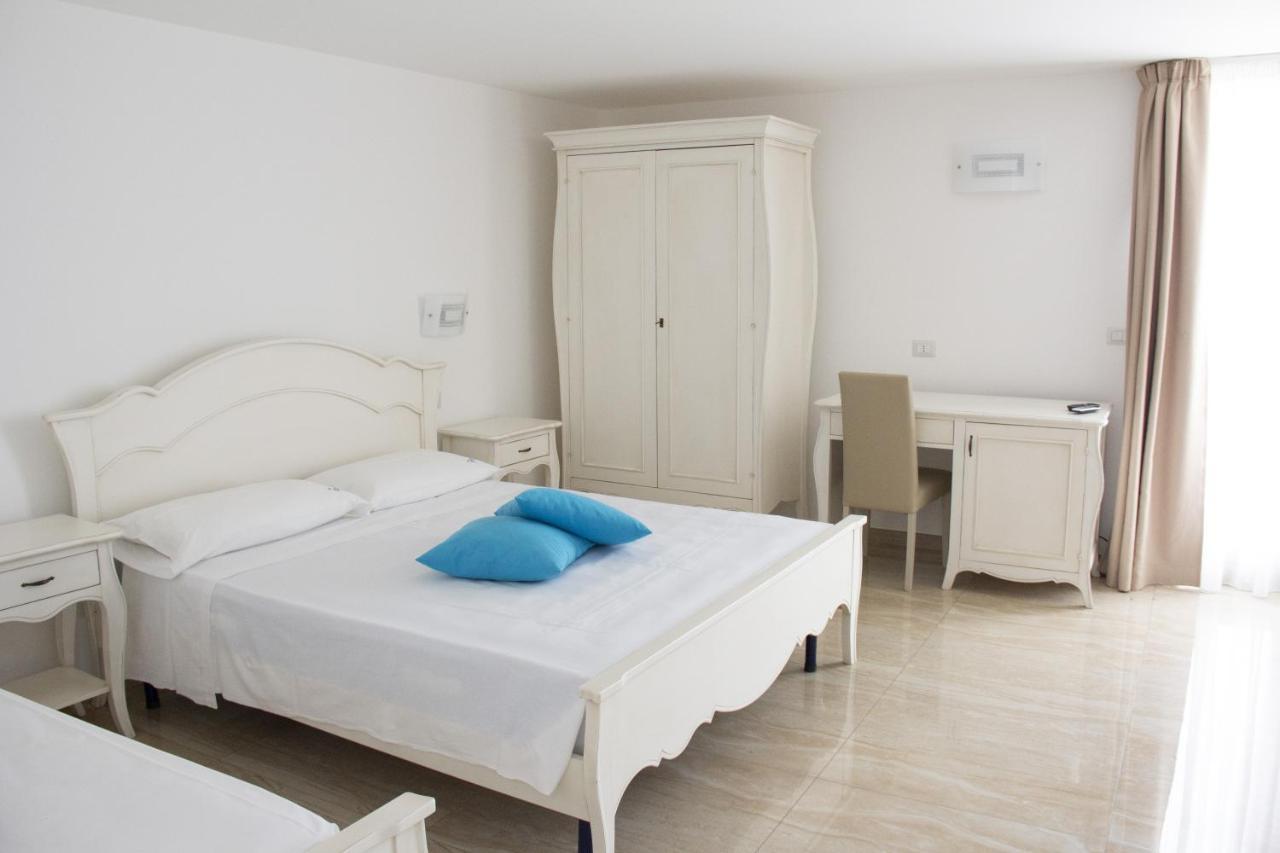 B&B Imperial Exclusive Rooms & Breakfast Porto Cesareo Exteriör bild